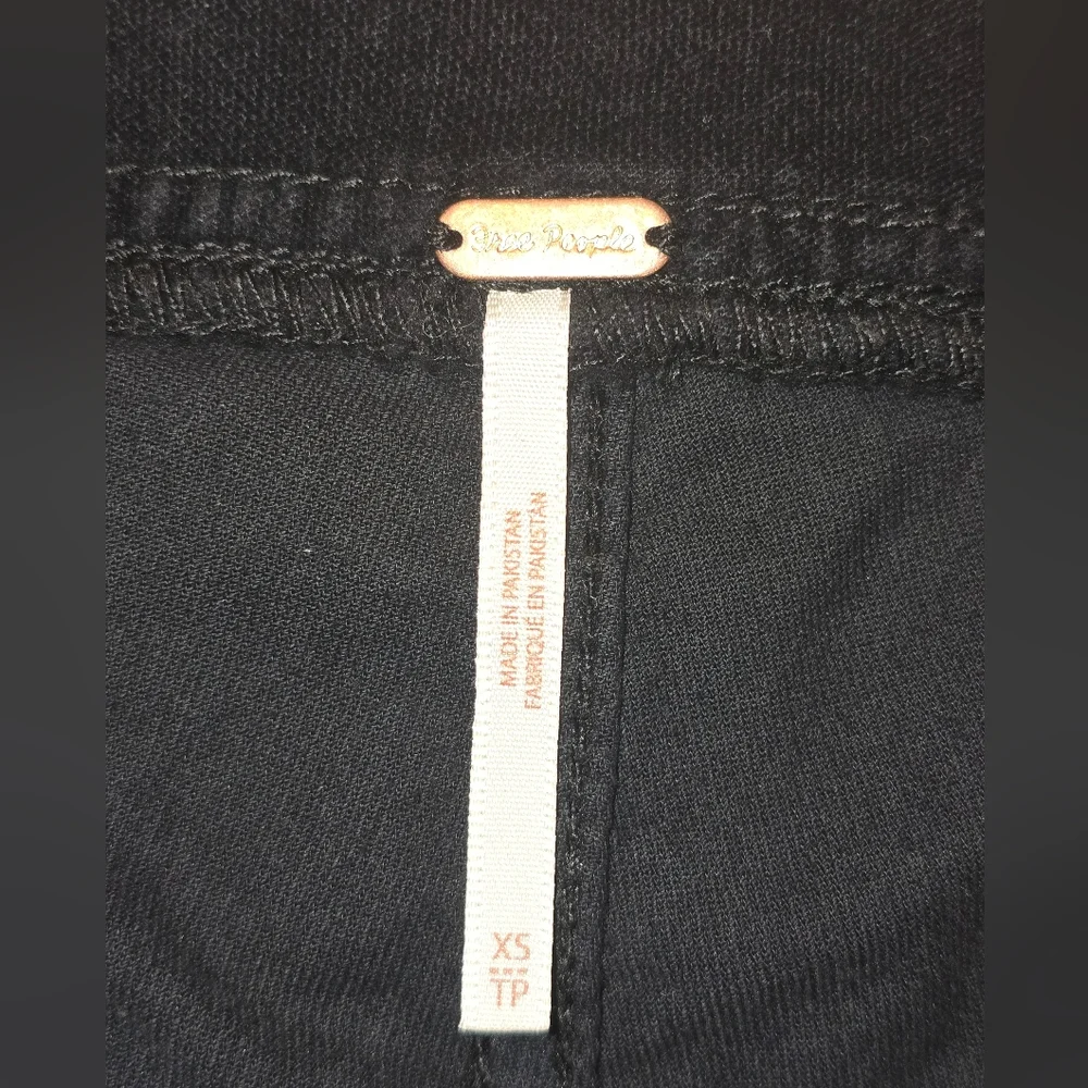 Free People In My Feelings Black Velvet Crop Flare Pants Size XS - Picture 6 of 13